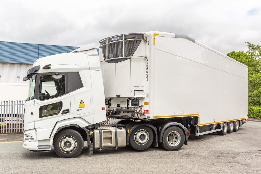 AAH Pharmaceuticals Strengthens Pharmaceutical Cold Chain with Bespoke Double-Deck Trailers and Rigid Trucks Powered by Carrier Transicold